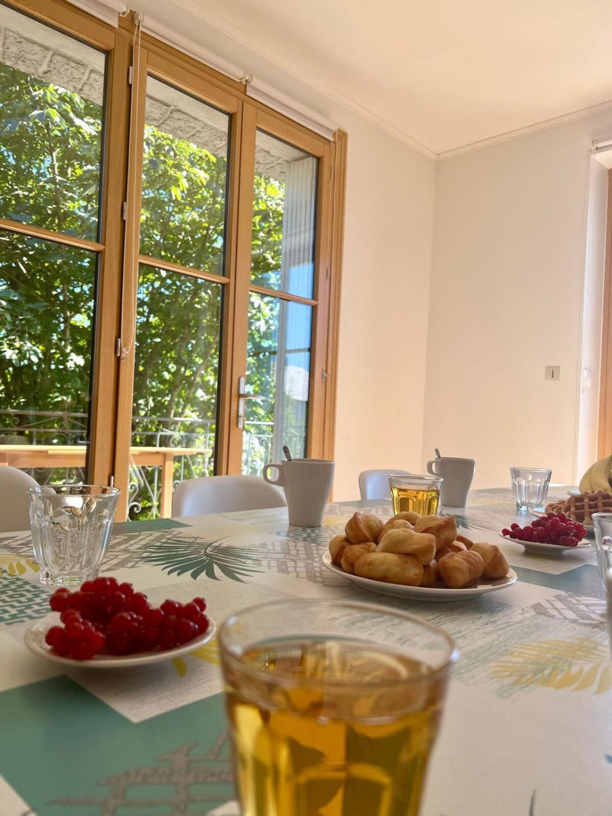 Villa La Baronnie - 11 Pers - Proche Brive -Jardin Ussac Экстерьер фото