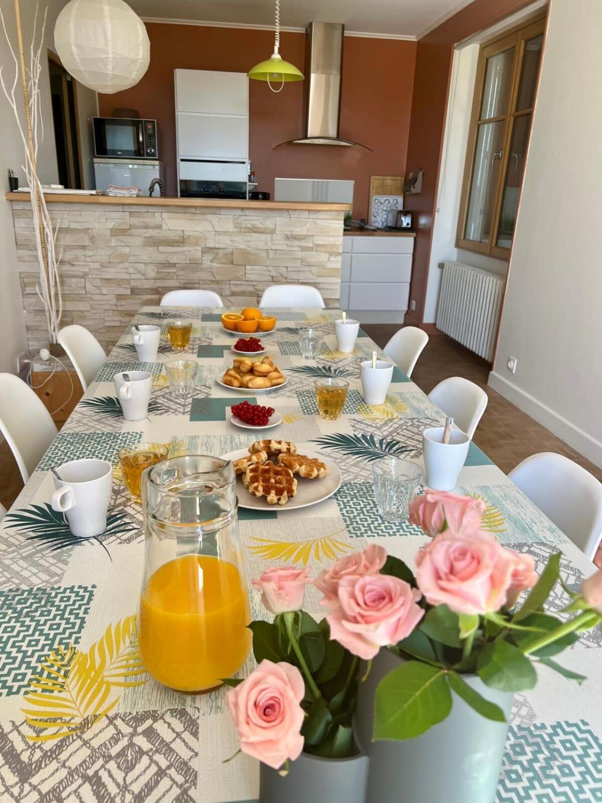 Villa La Baronnie - 11 Pers - Proche Brive -Jardin Ussac Экстерьер фото