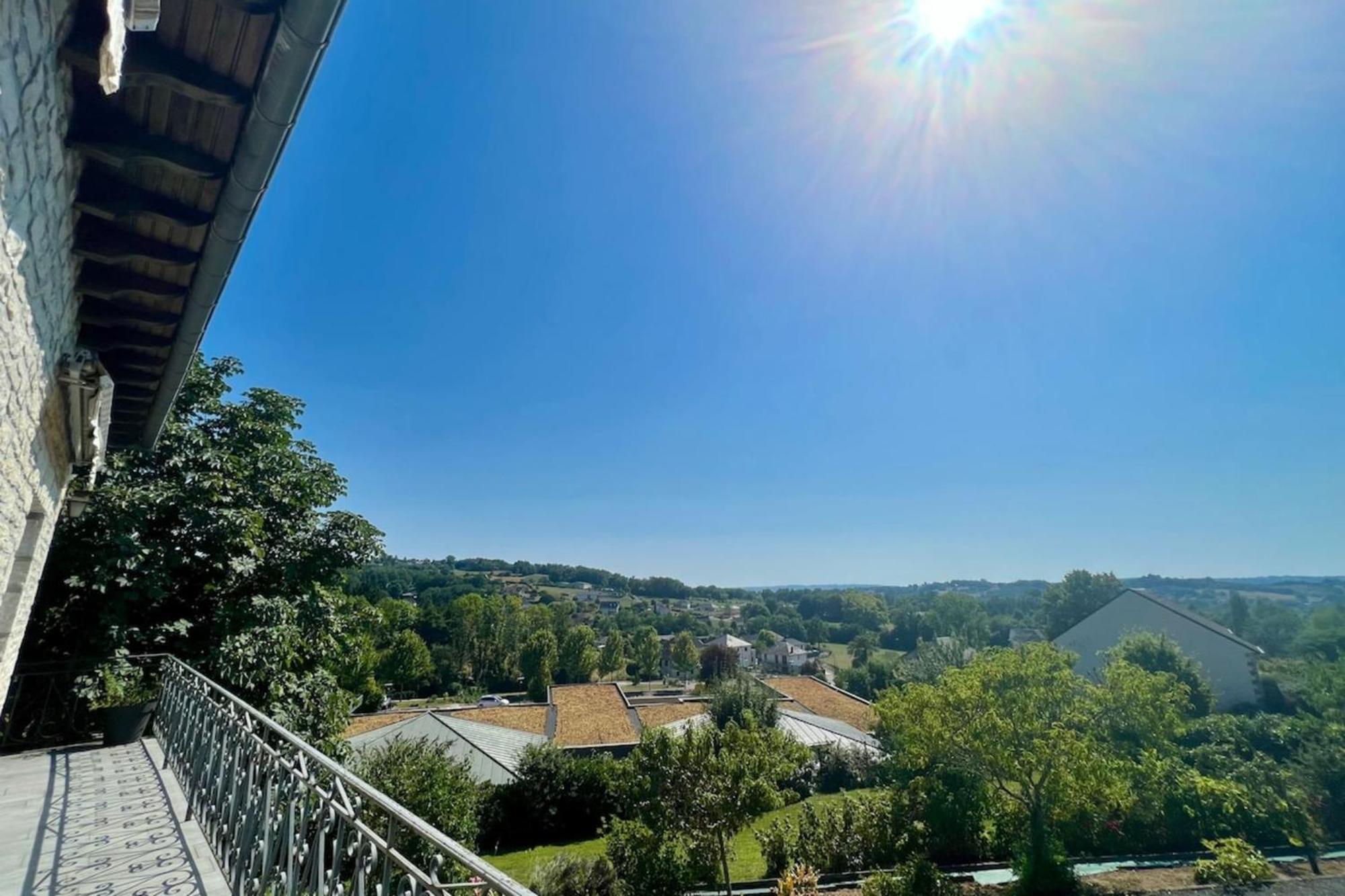 Villa La Baronnie - 11 Pers - Proche Brive -Jardin Ussac Экстерьер фото